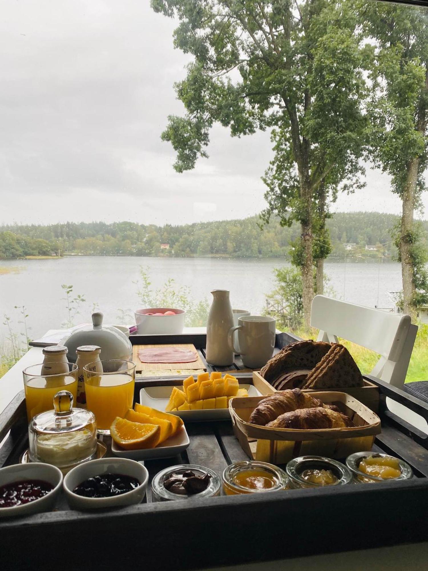 Evika Boutique Hotel Eskilsby Eksteriør bilde